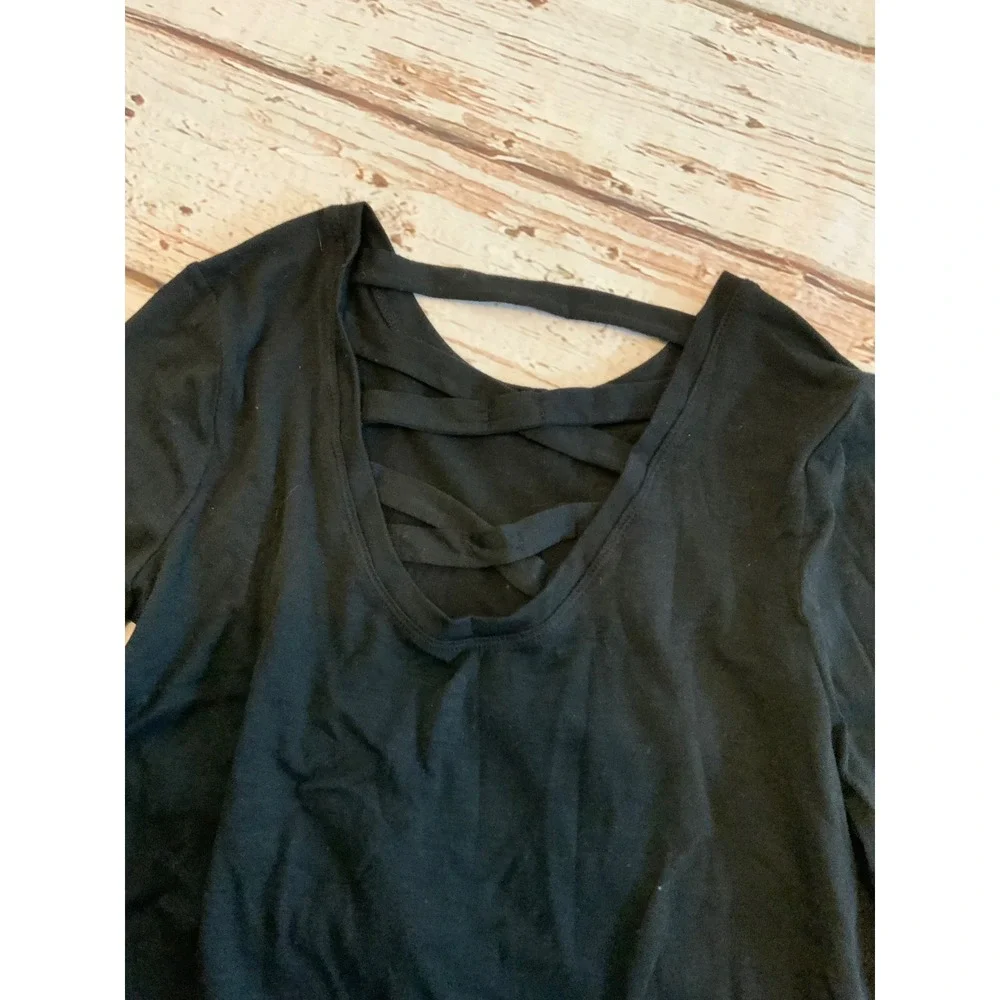 GapFit Kids Girls Black G-Dry Long Sleeve Strappy Lattice Back Active Top Size M